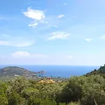 Zephyros Hotel