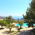 Zephyros Hotel 3*