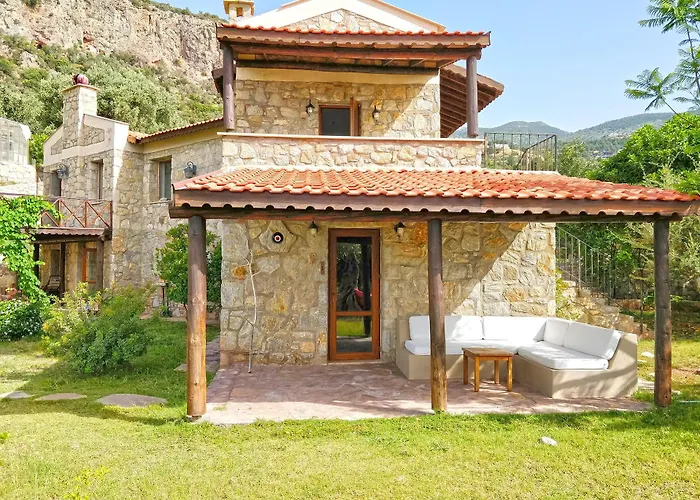 Zephyros Hotel 3*
