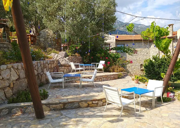 Zephyros Hotel 3*