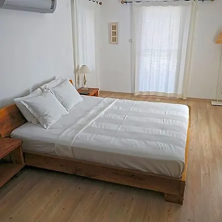 Zephyros Hotel 3*
