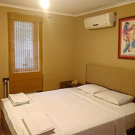 Zephyros Hotel